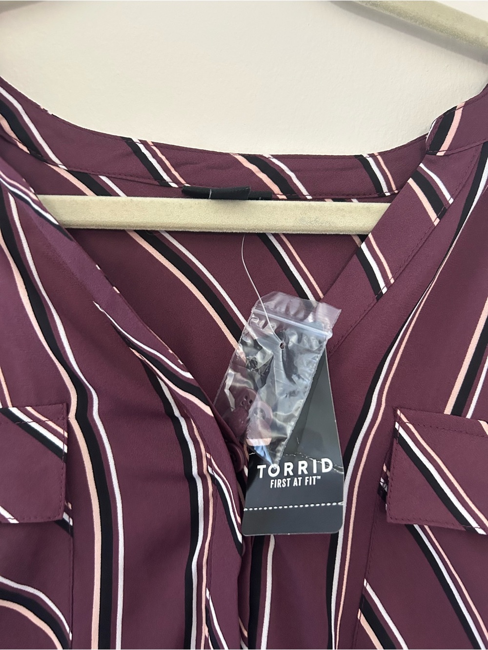 Torrid Size 2 Striped Roll-Sleeve Blouse in Burgundy - Unknown Brand - Picture 2 of 7